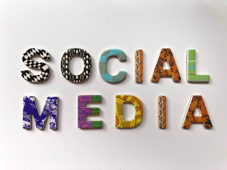 Mixed media sign Social Mediia