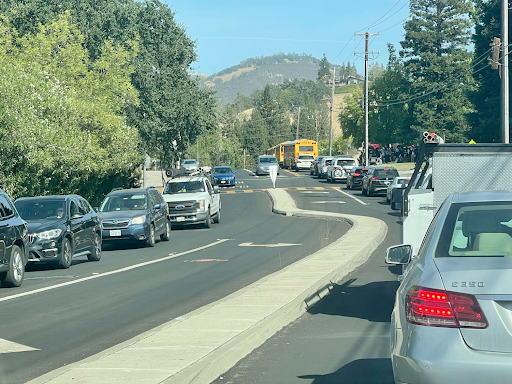 Photo of traffic lined up outside school