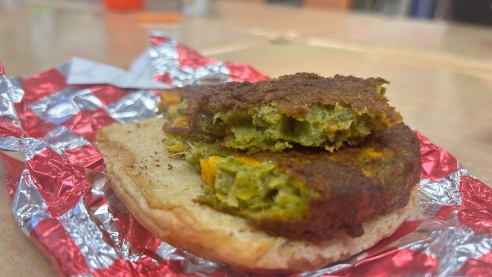 Some students at Pittsburg High School are not fond of the schools vegan options, including the vegan hamburger. It doesnt have that much flavor in it. And when you take a bite, its like, the inside is green,” said 11th grade student Hassan Hans.
