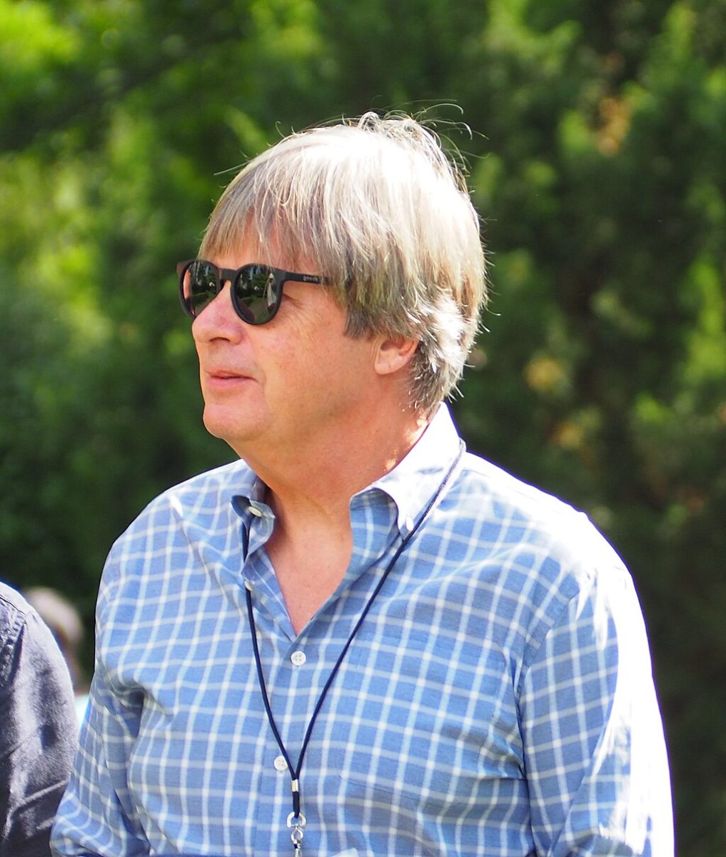 Author and humorist Dave Barry, shown here at the Gaithersburg Book Festival in Maryland in 2023, will be the featured speaker at the Lesher Foundation’s Newsmakers: Lesher Speaker Series event on May 13 at the Lesher Center for the Arts in Walnut Creek. Photo via Wikimedia Commons