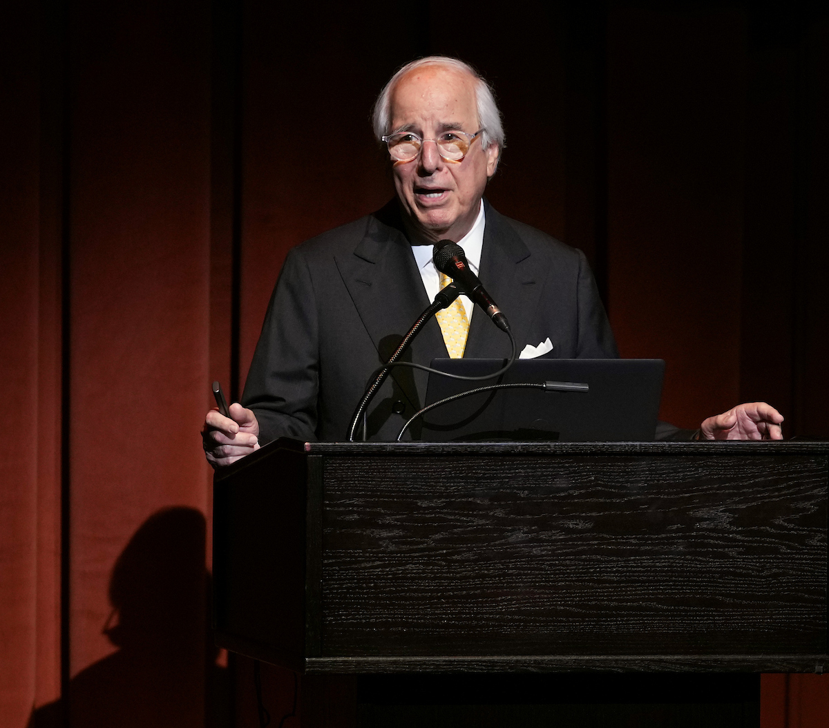 In his talk at the Lesher Foundation’s Newsmakers: Speaker Series, Frank Abagnale warned that “Technology breeds crime. It always has and always will.” The fraud-detection expert said people need to understand how scams work so they don’t fall for them.
