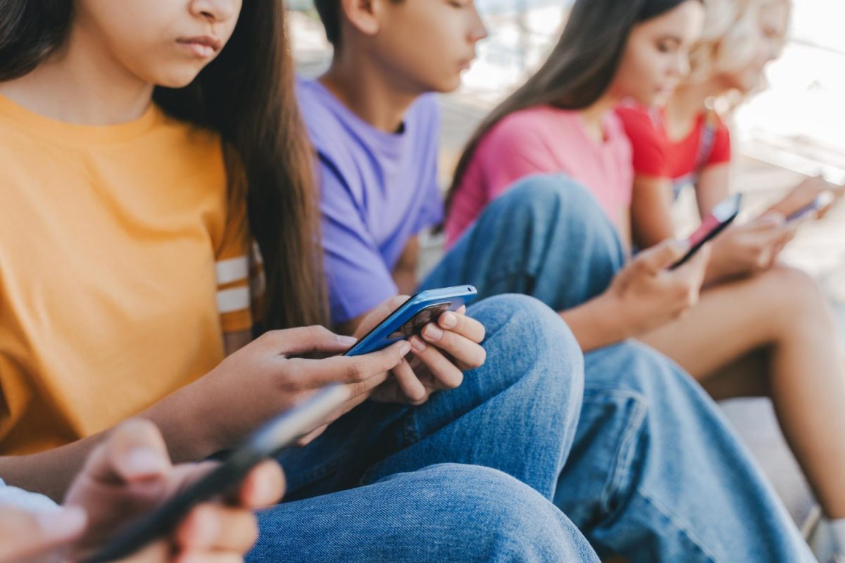 The freedom to scroll may be drastically cut for some young people soon.
(Photo credit: Freepik)
